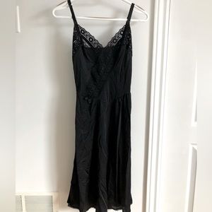 KASARA silky and lace vintage slip dress
